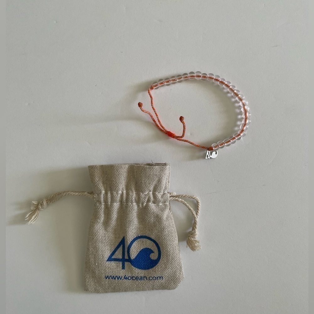 4Ocean Whale Shark Beaded Bracelet in Orange and White - Picture 3 of 3
